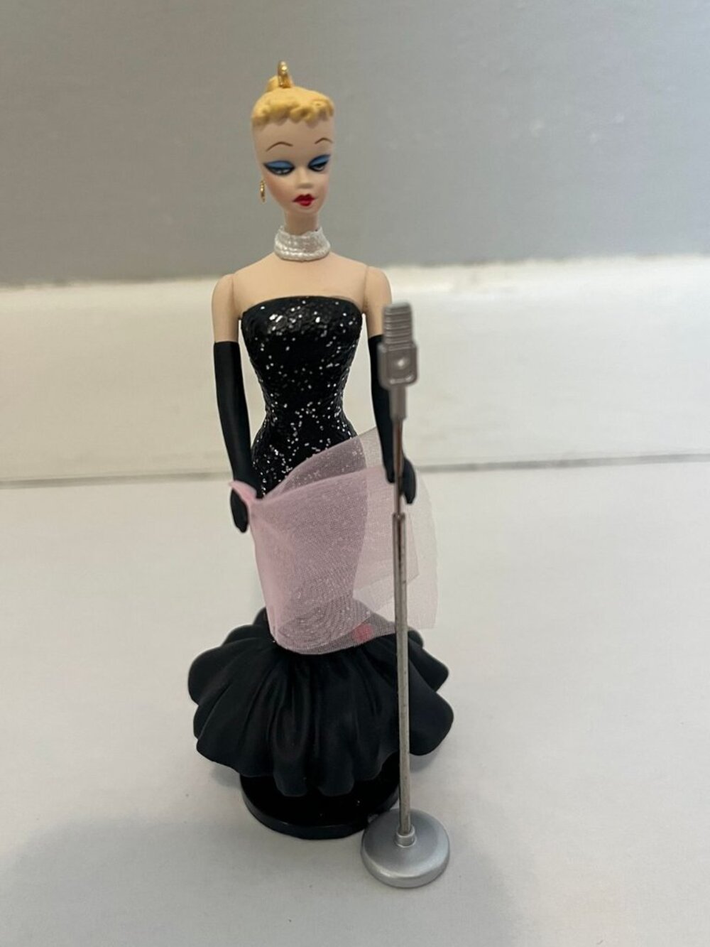 1995 Hallmark Keepsake Barbie Ornament Solo in the Spotlight